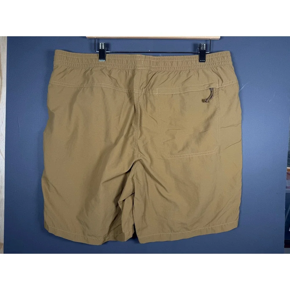 The North Face Mens XL Class V Khaki Tan Nylon Mesh Lined Pull On Shorts